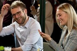 Hygge Games Honey - Everything You´ve Always Wanted To Know About Your Partner - Fun Conversation For Couples, Red -Play Nest Game 51QAxjr37EL